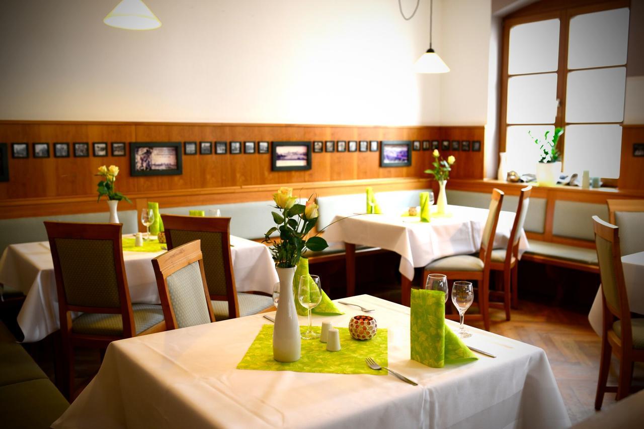 Altstadthotel Hassfurt Gbr Bagian luar foto